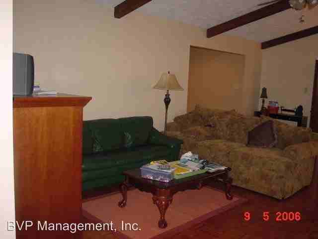 1203 Holleman Dr - Photo 3 of 14