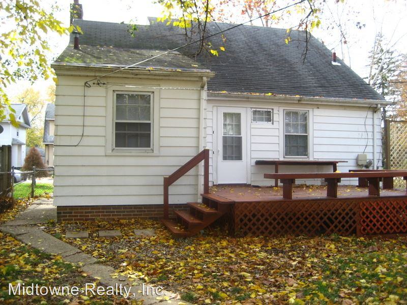 127 McKinnie Ave - Photo 2 of 7