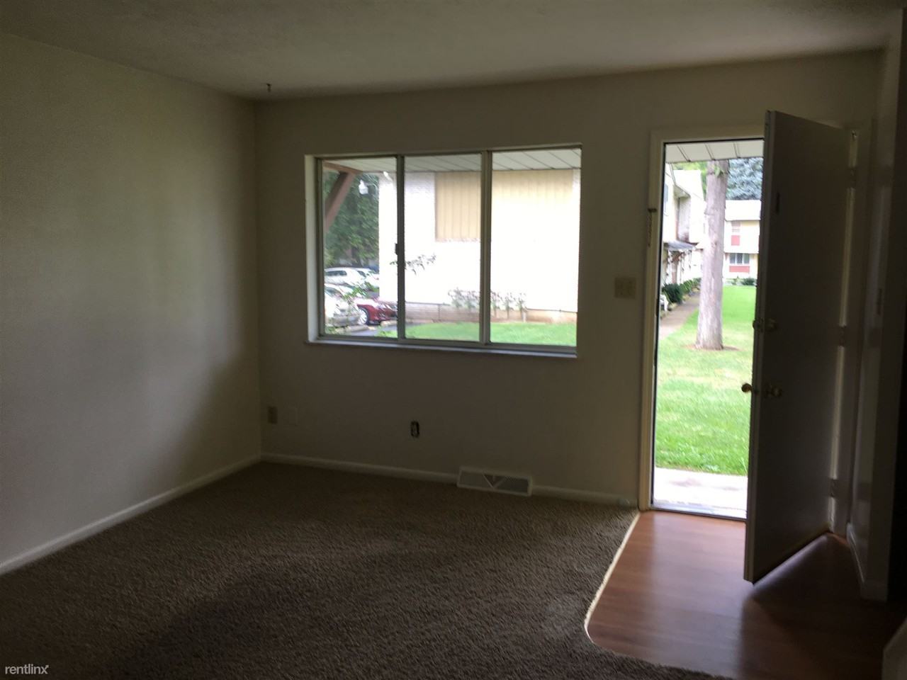 678 Loomis Ave Cuyahoga Falls OH 44221 - Photo 3 of 6