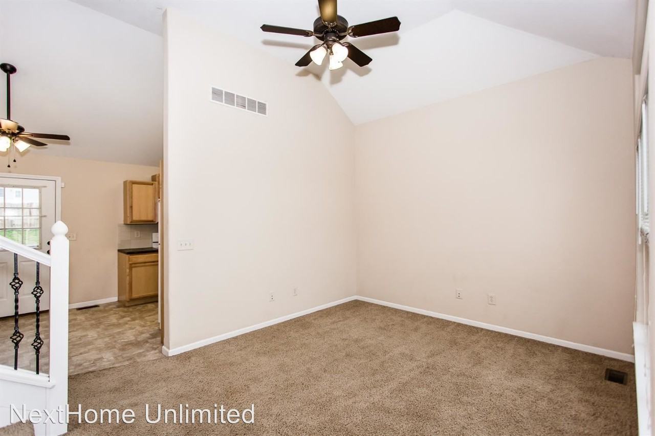 611 W Pine St - Photo 2 of 17