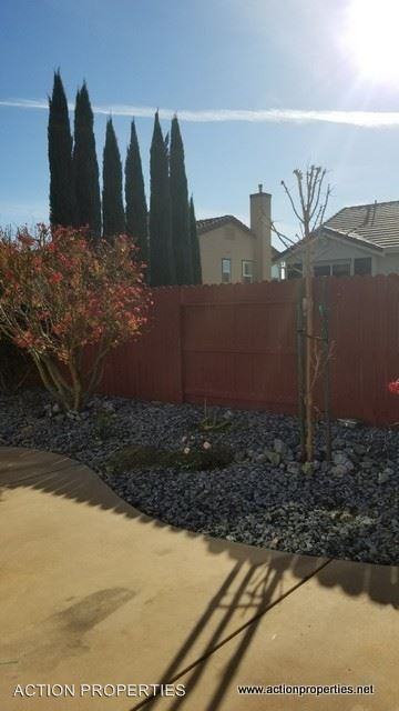 2261 Nolen Dr - Photo 2 of 14