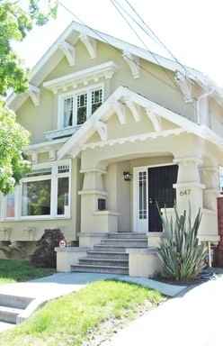 647 56th St - Photo 2 of 15