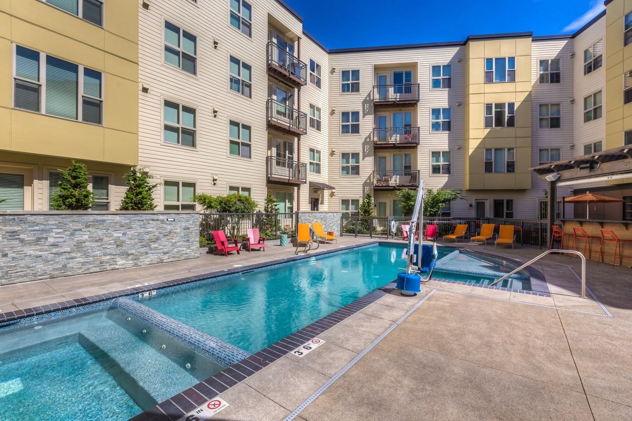 Tessera - Photo 2 of 36