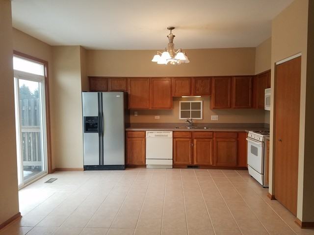1415 Plantain Dr - Photo 2 of 12