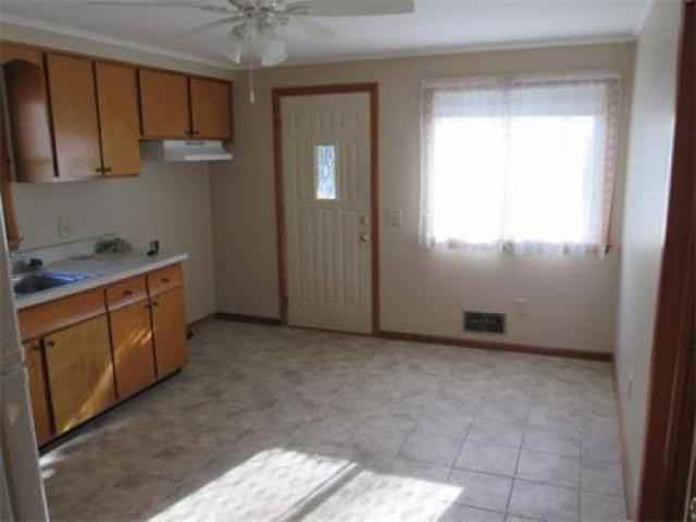 36 Taft St - Photo 3 of 6