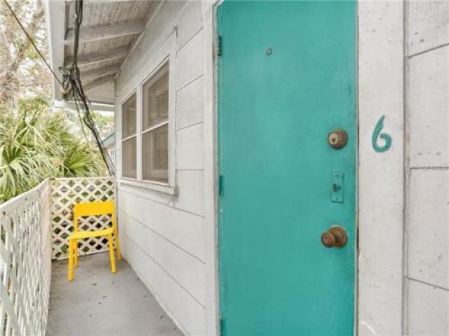 144 9th Ave NE - Photo 3 of 6