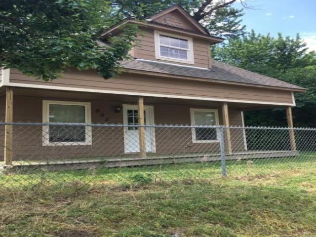503 W Bridge St - Photo 2 of 6