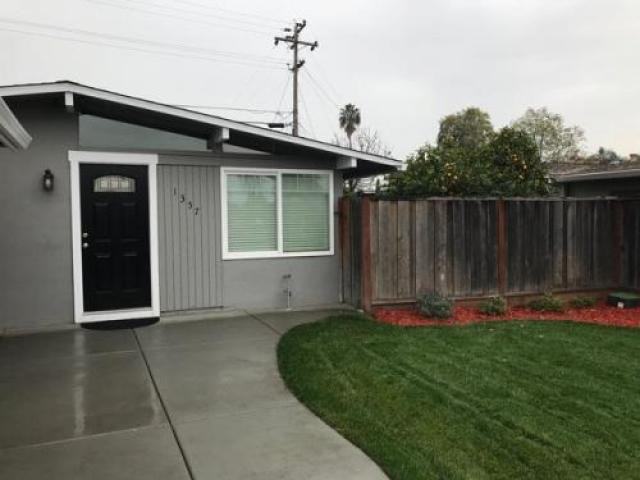 1357 Bal Harbor Way - Photo 2 of 6