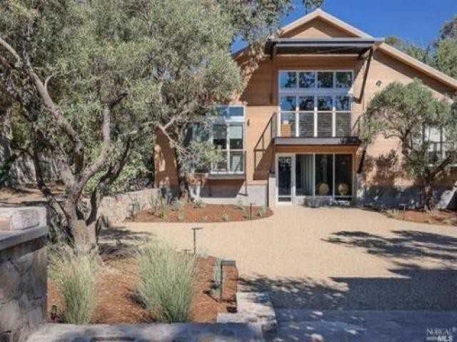 1085 Lodi Ln - Photo 2 of 6