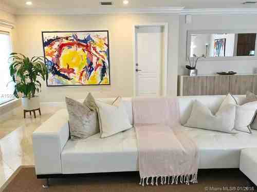 409 Catalonia Ave - Photo 3 of 8