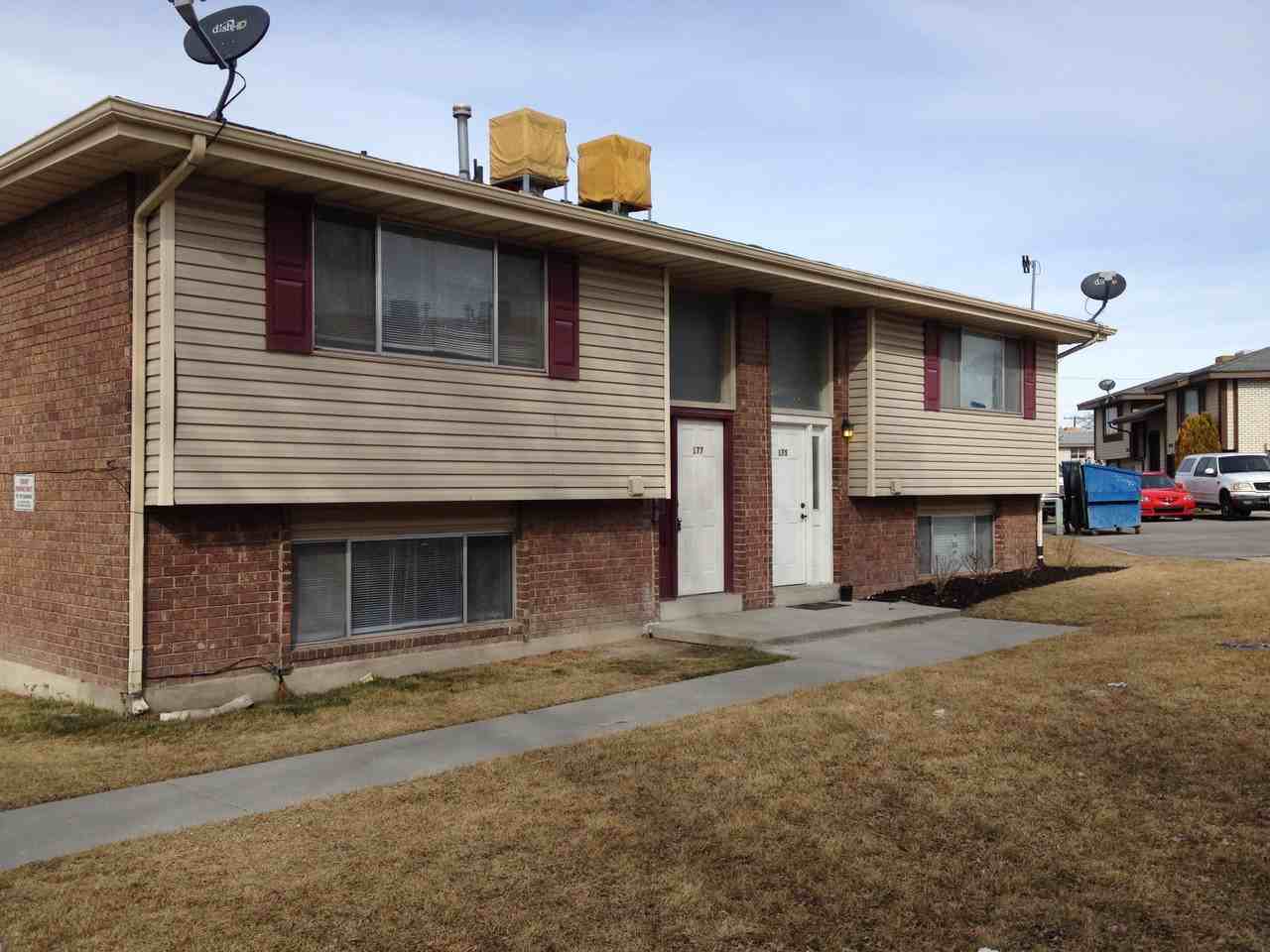 179 Foxbridge Dr - Photo 3 of 3