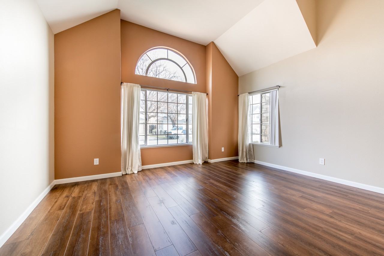 1615 Deluca Dr - Photo 2 of 20