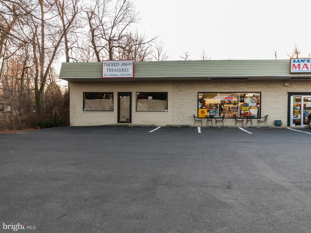 951 Central Ave E - Photo 3 of 5