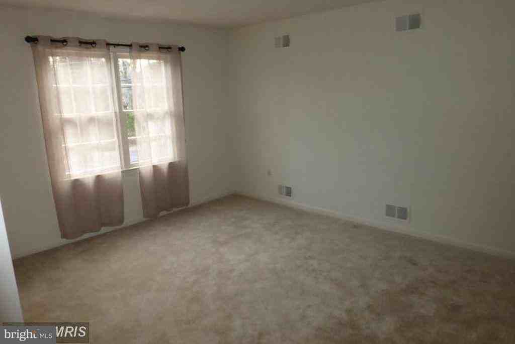 7009 Fairfax Dr - Photo 2 of 17