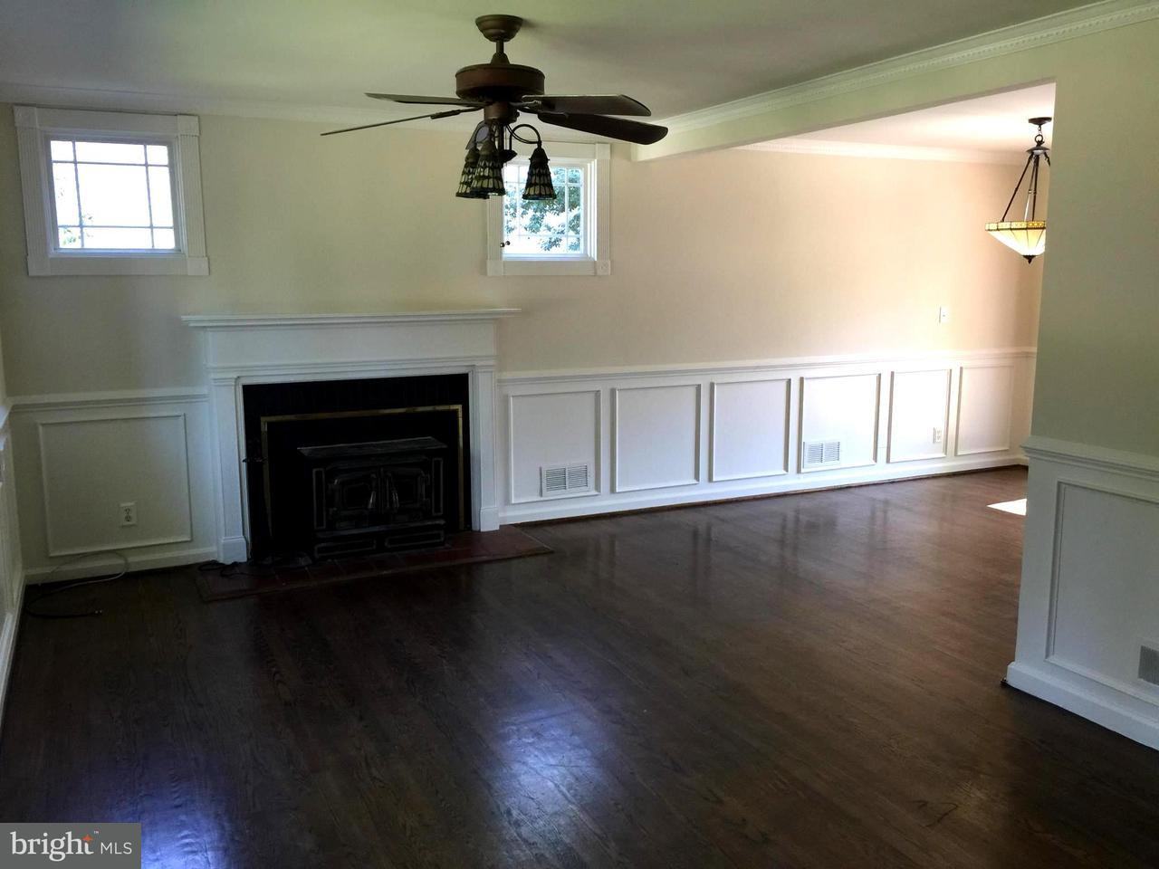105 Mountain Rd - Photo 2 of 17