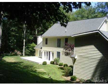 77 Bell Hollow Rd - Photo 2 of 19