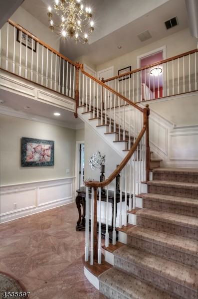 12 Cobblefield Dr - Photo 3 of 25