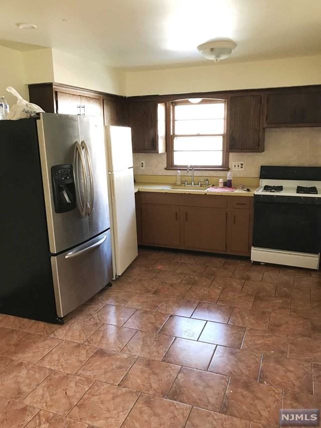 23 Avenue B - Photo 3 of 7