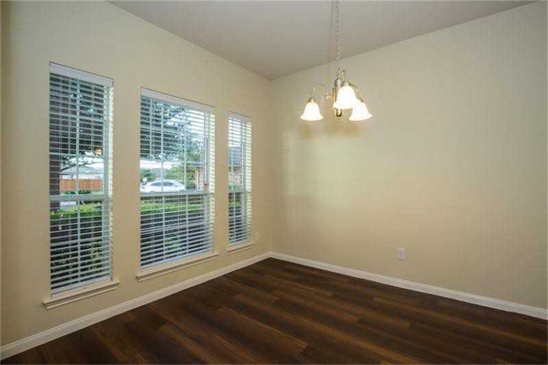 802 La Hacienda Dr - Photo 3 of 9