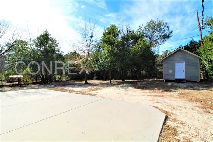 2021 Larchmont Dr - Photo 3 of 15