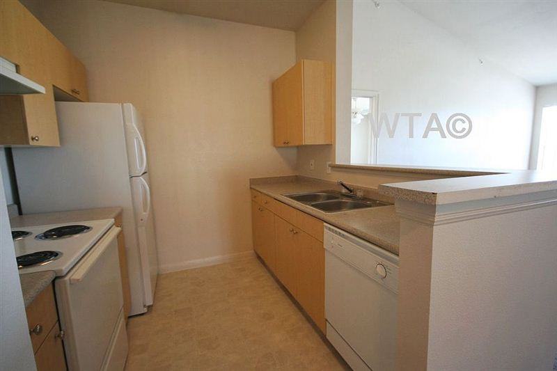 19600 N Heatherwilde Blvd - Photo 3 of 5