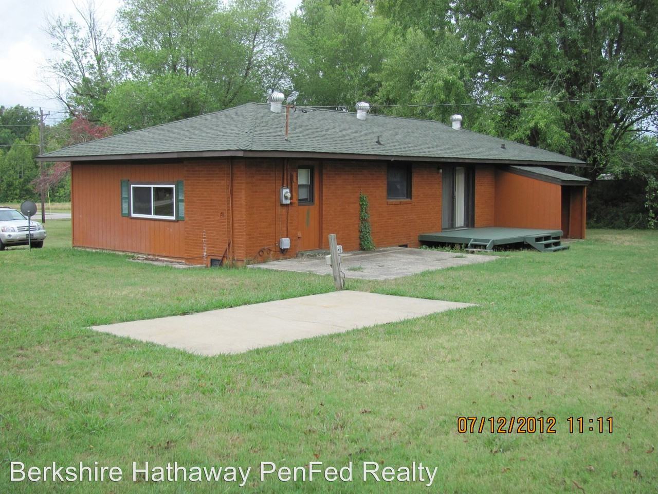 2783 Woodlawn Rd - Photo 2 of 8