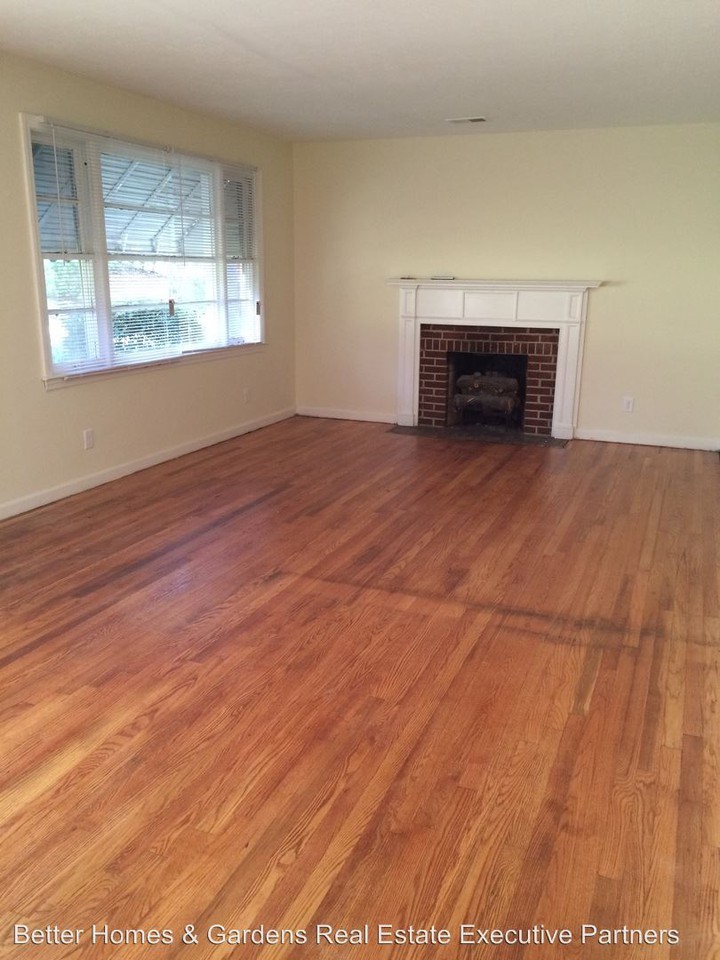 2709 Hazel St - Photo 2 of 14