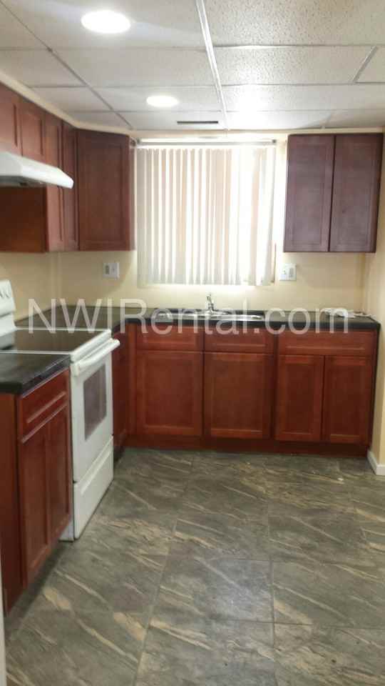 444 E 60th Pl - Photo 2 of 7