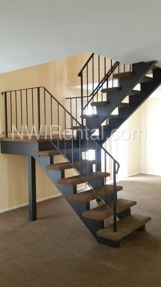 444 E 60th Pl - Photo 3 of 7