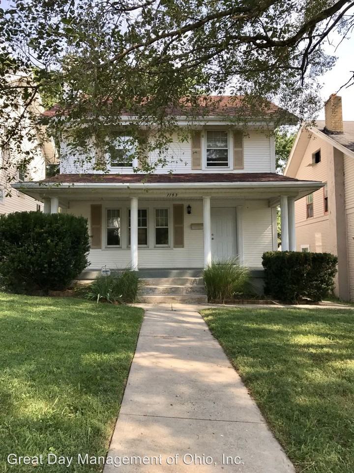 1143 Beaumont Ave - Photo 2 of 35