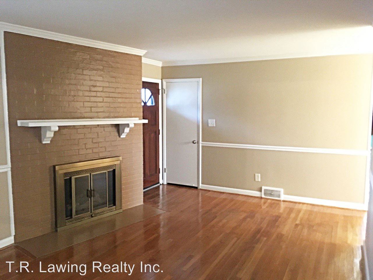 134 Fryling Ave SW - Photo 3 of 19