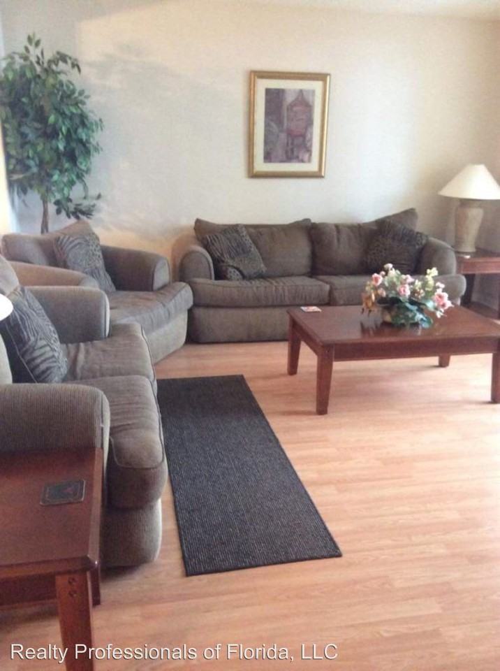 134 Cassia Dr - Photo 3 of 12