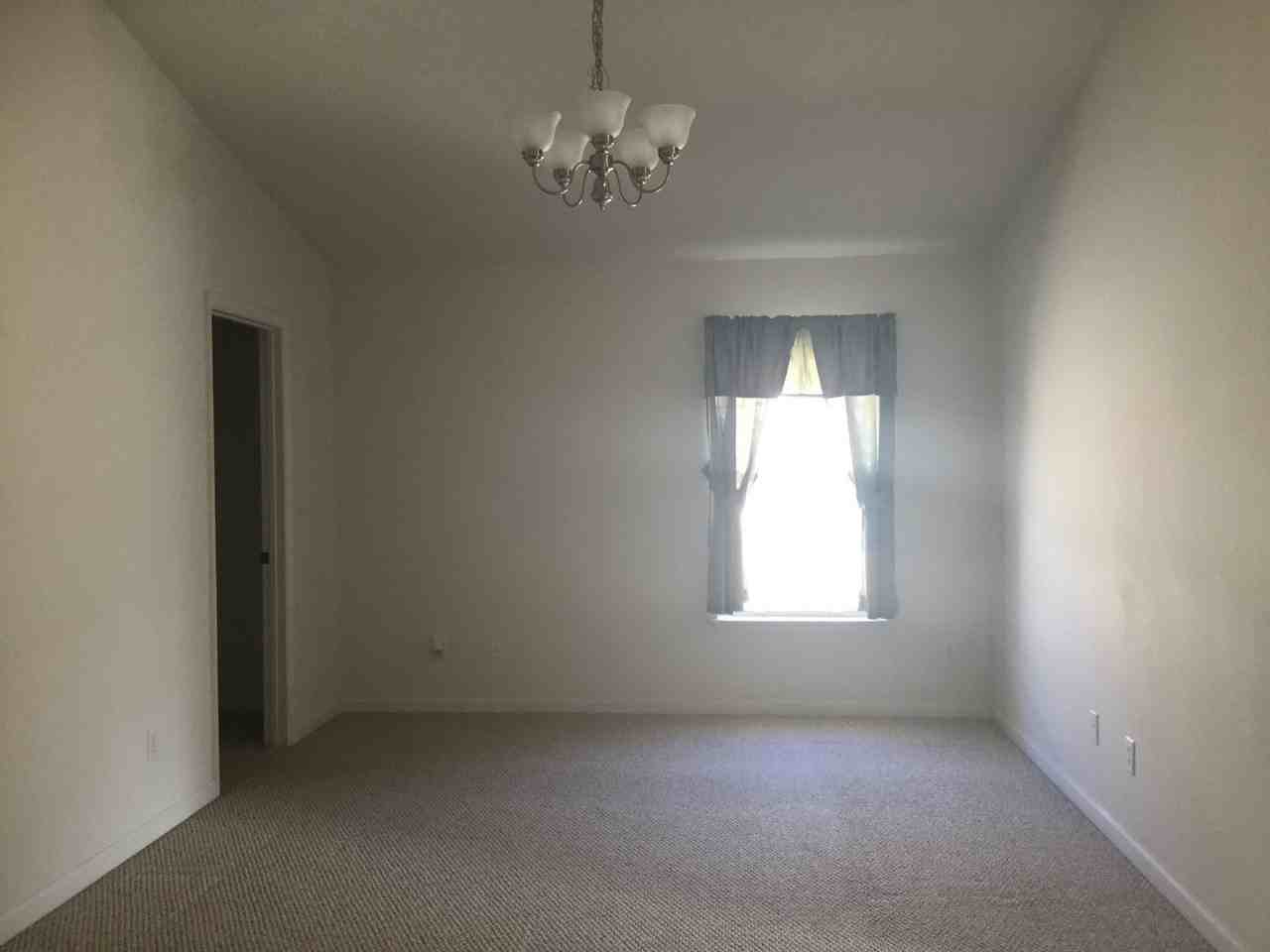 1924 Cove Point Rd - Photo 2 of 15