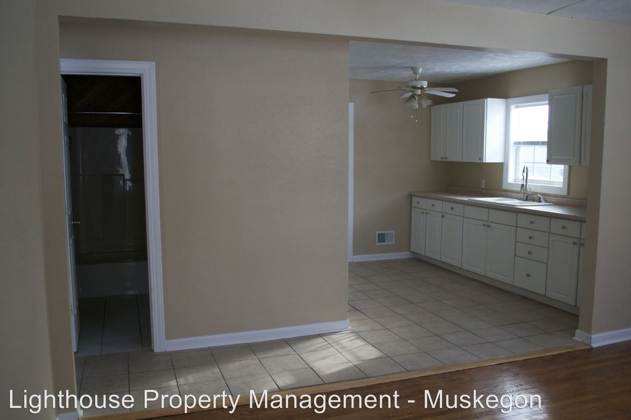 2144 Continental St - Photo 3 of 23