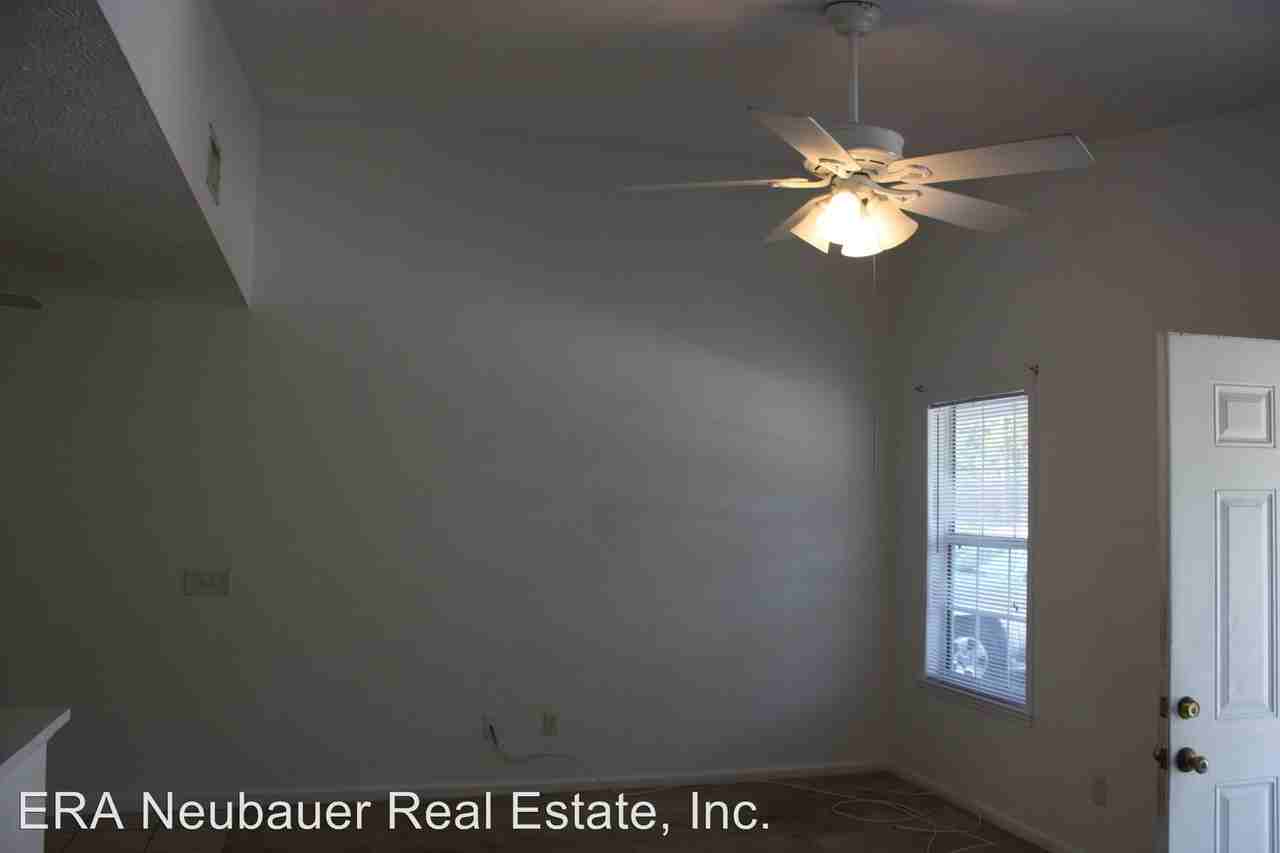 2214 Anne Ave - Photo 2 of 5