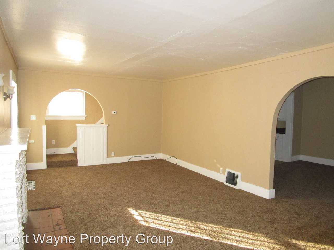 214 E Wildwood Ave - Photo 2 of 11