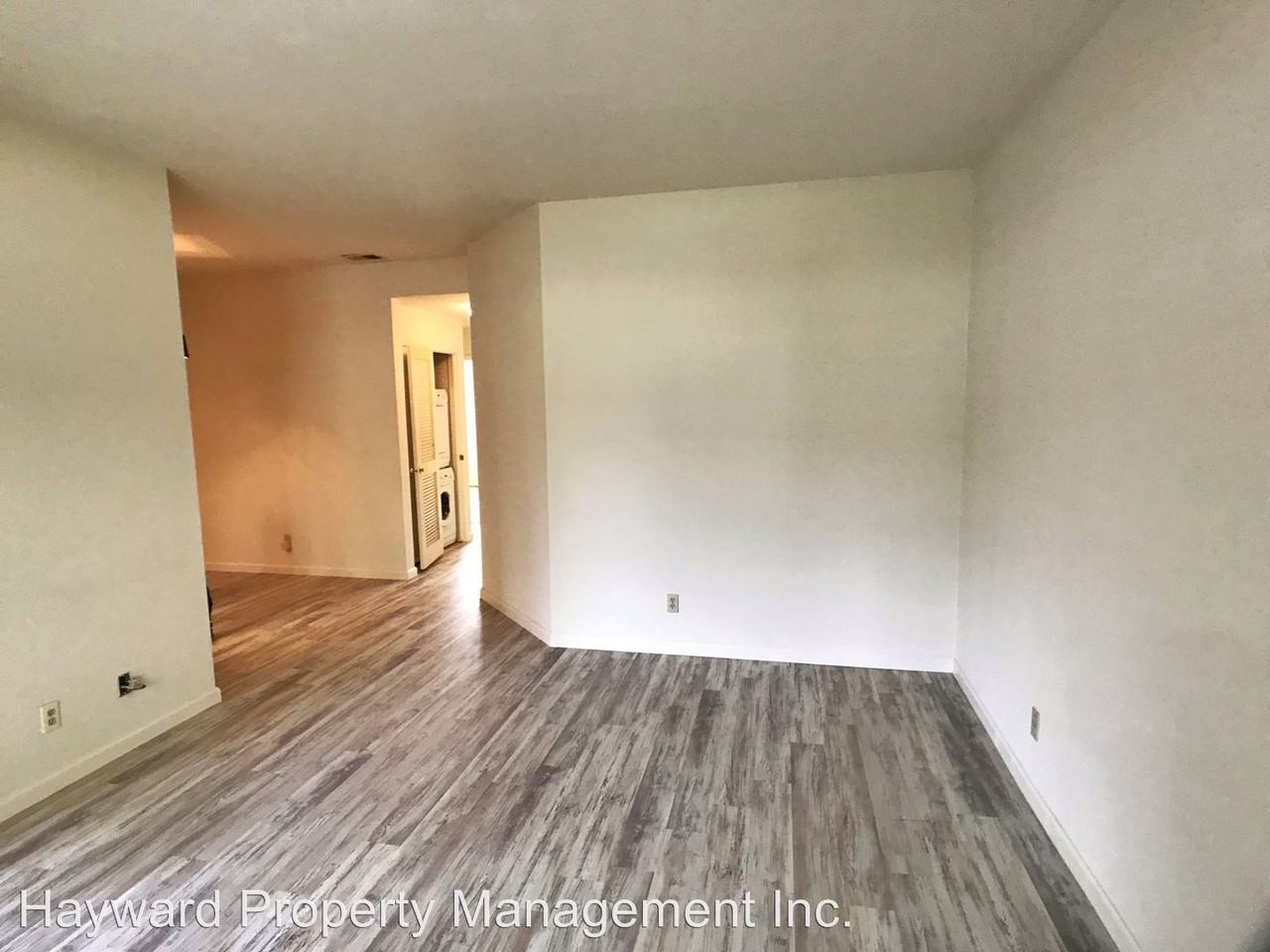 529 Majestic Way - Photo 3 of 12