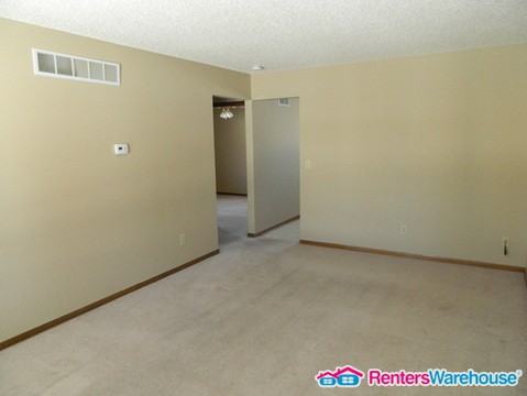 200 S J St - Photo 2 of 12