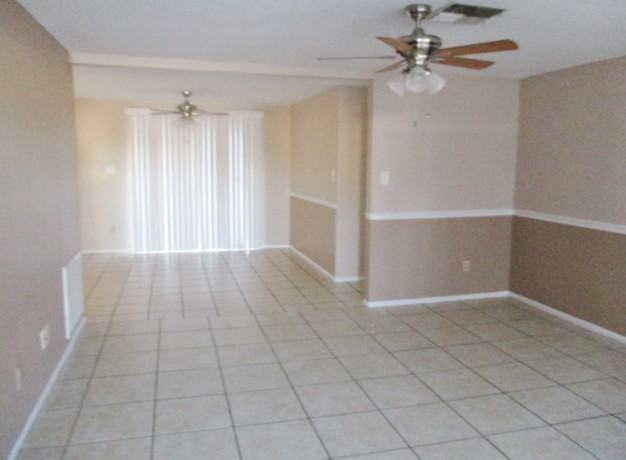 6416 Ridge Crest Dr - Photo 3 of 11