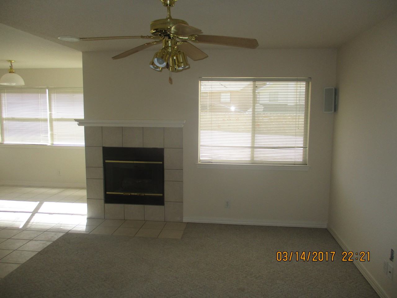 1304 Blackberry Ct - Photo 2 of 15