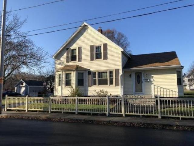 19 Beach Street Ext - Photo 2 of 6
