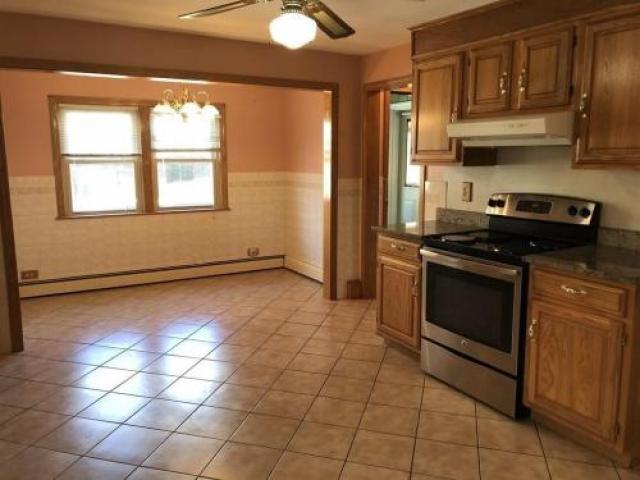 19 Beach Street Ext - Photo 3 of 6