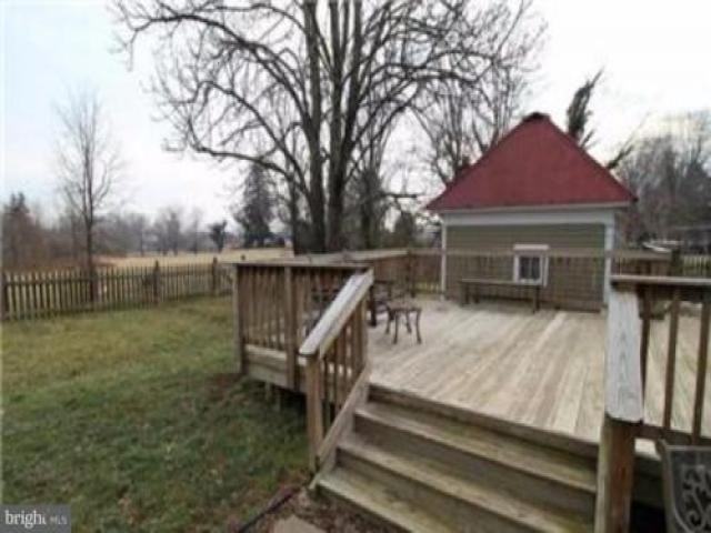 4133 Winchester Rd - Photo 3 of 6