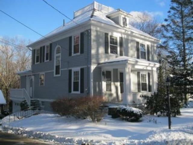 68 Newton St - Photo 2 of 6