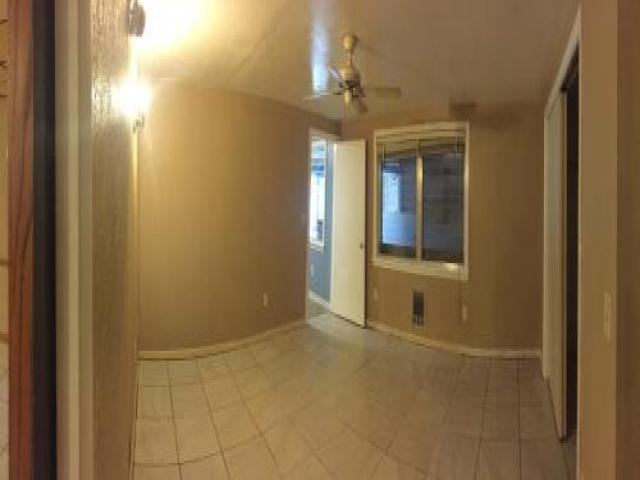 1016 14th Ave NW - Photo 3 of 6