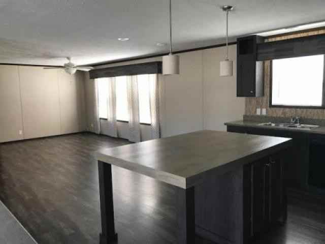 24511 Edwin Dr - Photo 2 of 6