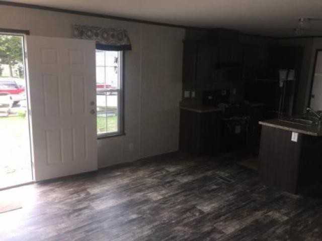 817 Helen St - Photo 2 of 6