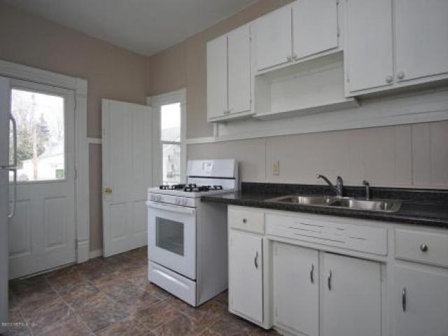 1707 High St - Photo 2 of 5