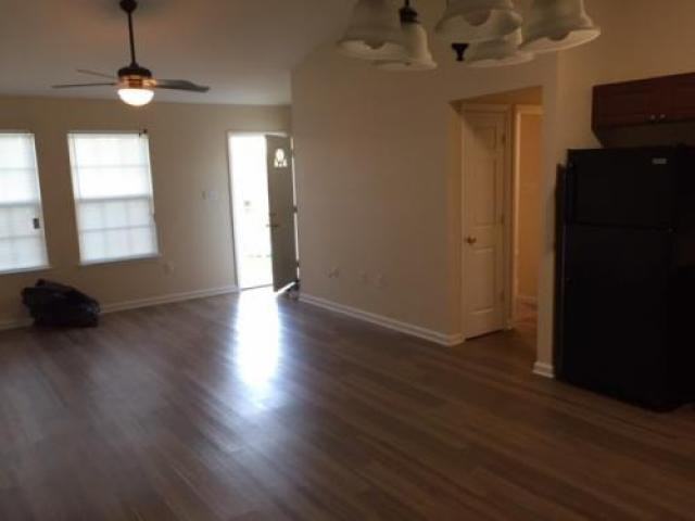 112 Dove Hill Cir - Photo 3 of 4