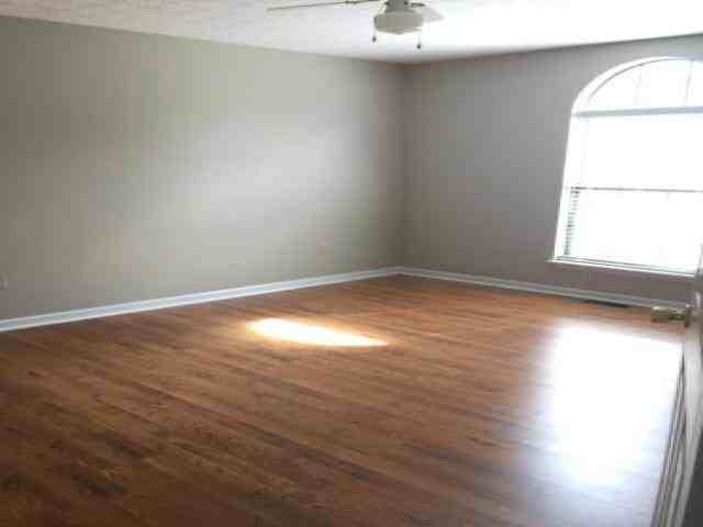 337 Chase Pl - Photo 2 of 6